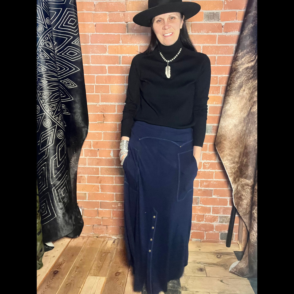 St. Tropez Skirt - Testimony - Navy -  KTY10