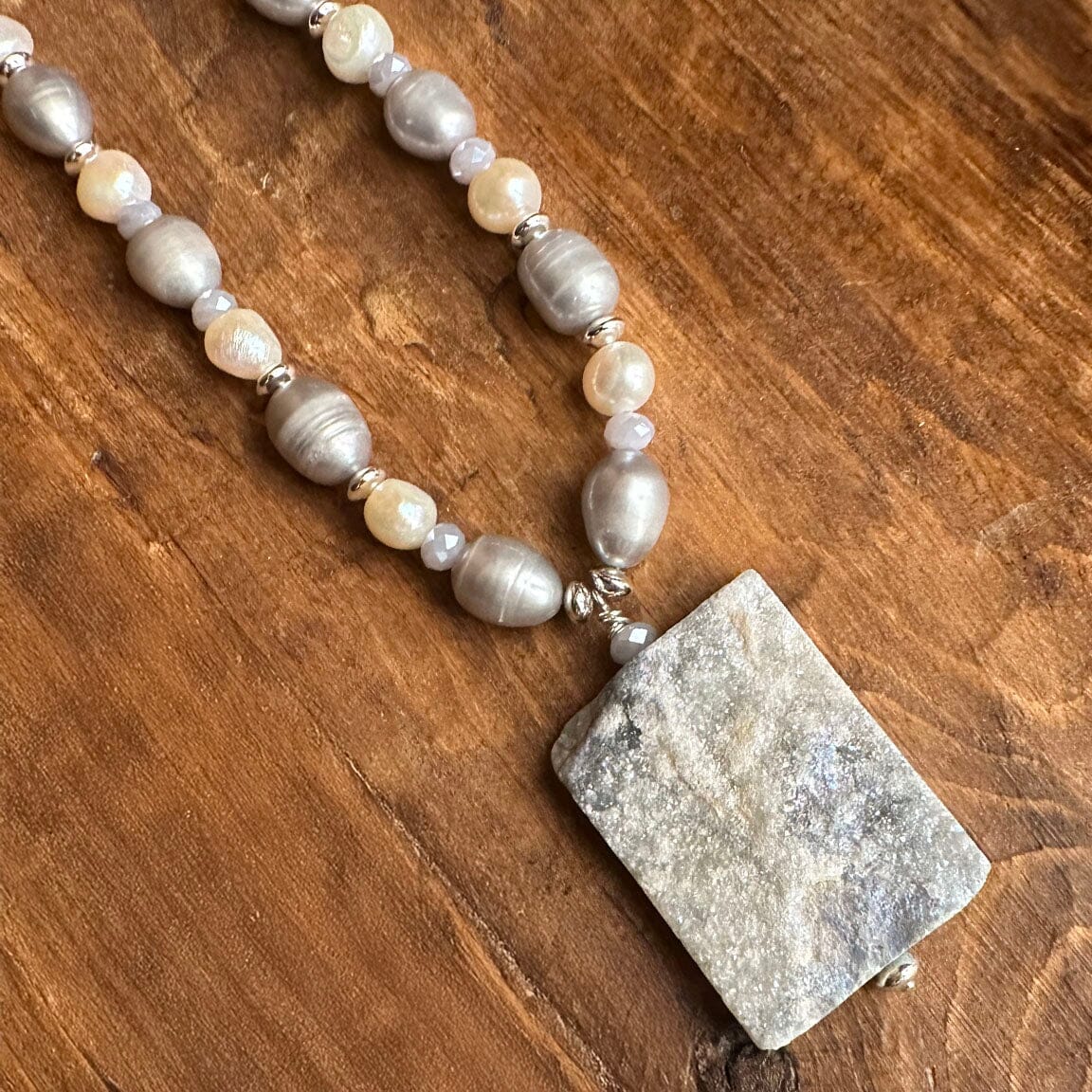 Druzy & Pearl Necklace - NSZ146