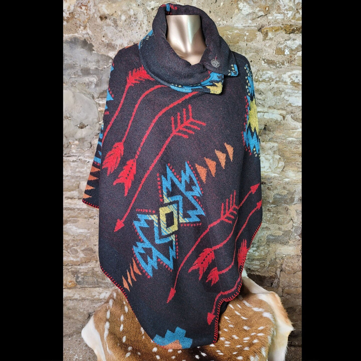 Poncho Button Collar - Blackfoot - Rhonda Stark - RSPN-BF