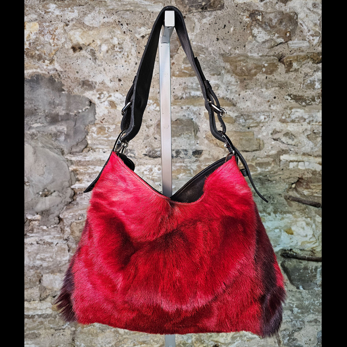 Red Antelope Buckle Bag - Juan Antonio - BGJA41